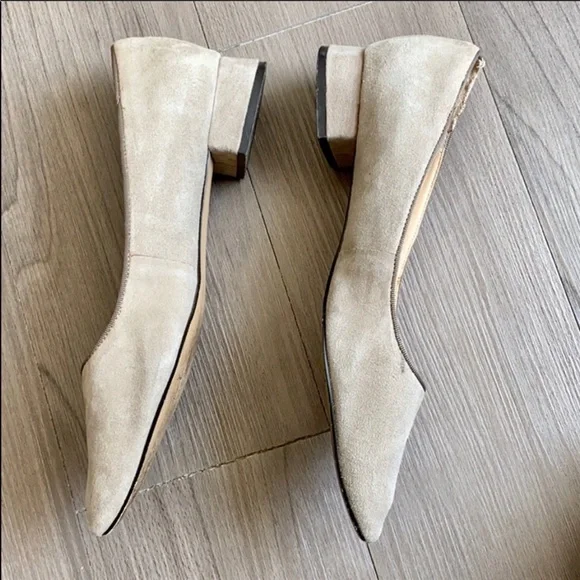 Adrienne Vittadini Falla Suede Greige Low Heels - Picture 6 of 8